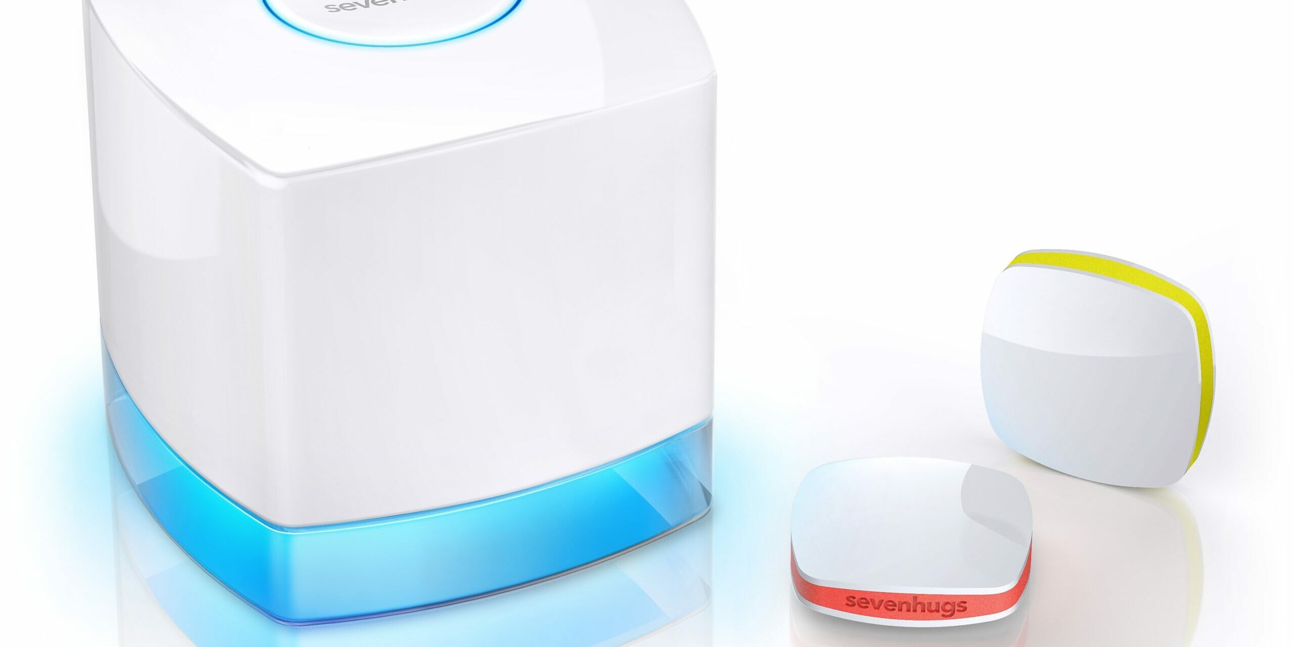 07705545-photo-sevenhugs-hugone-et-minihugs